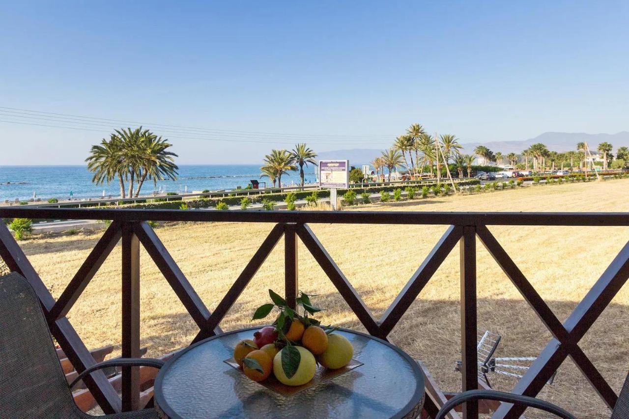 Path Latchi Beachfront Apartments Exterior foto