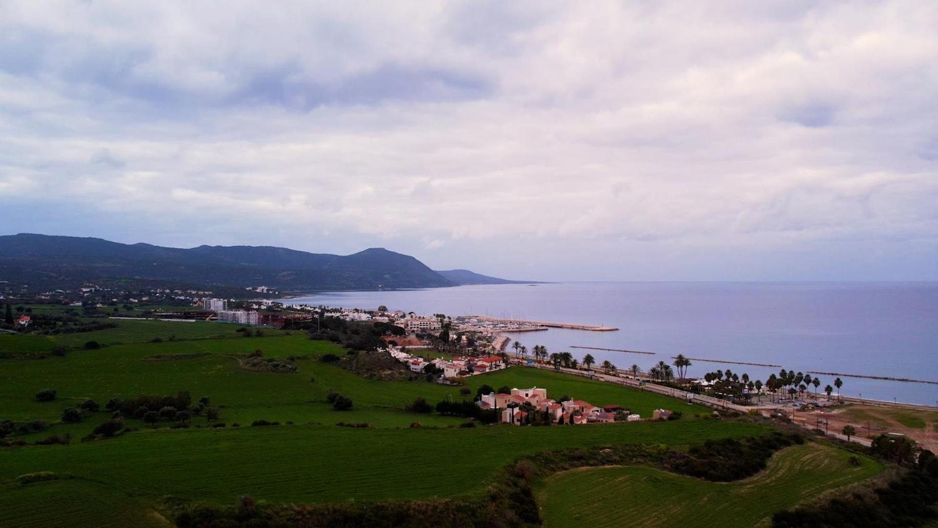 Path Latchi Beachfront Apartments Exterior foto