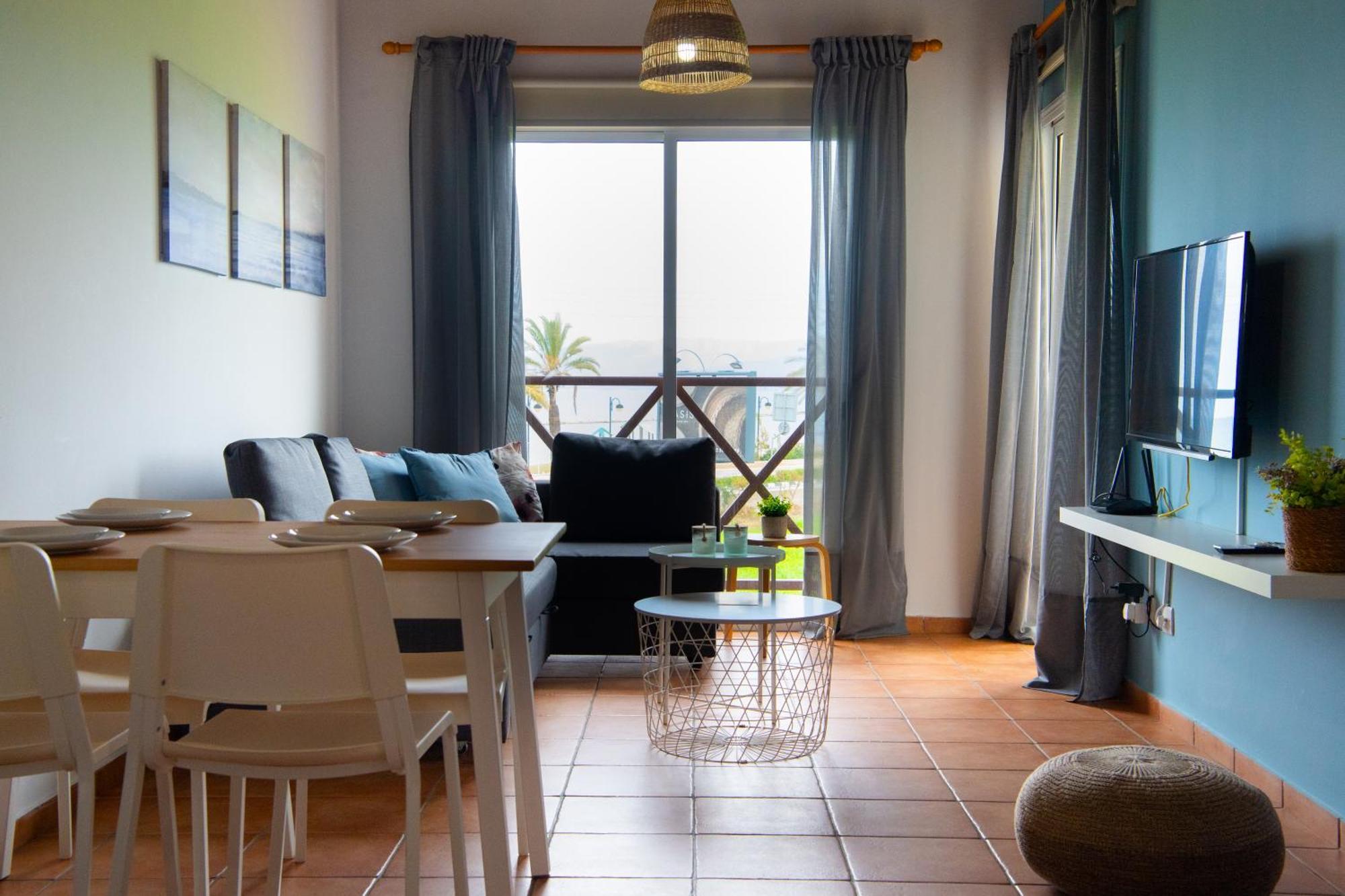 Path Latchi Beachfront Apartments Exterior foto